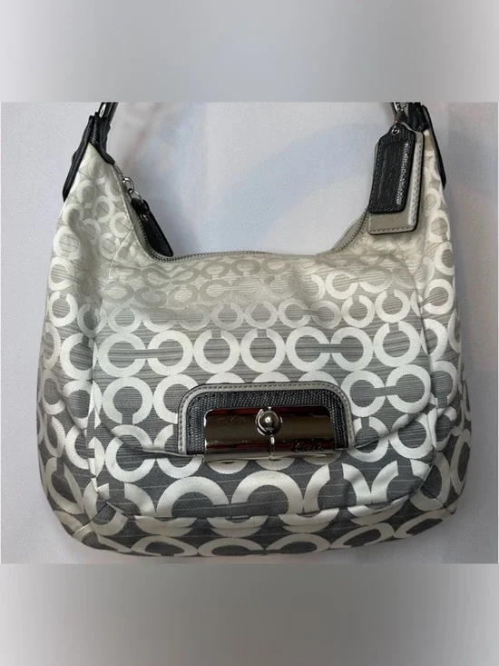 Coach Kristin Y2K shoulder bag featuring an Op Art ombre design in gray GUC - Picture 2 of 9